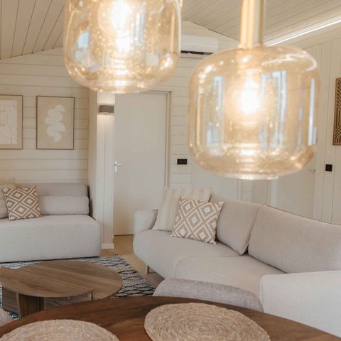 LODGE 5 personnes - Panorama Lake House Scandi avec bain à remous