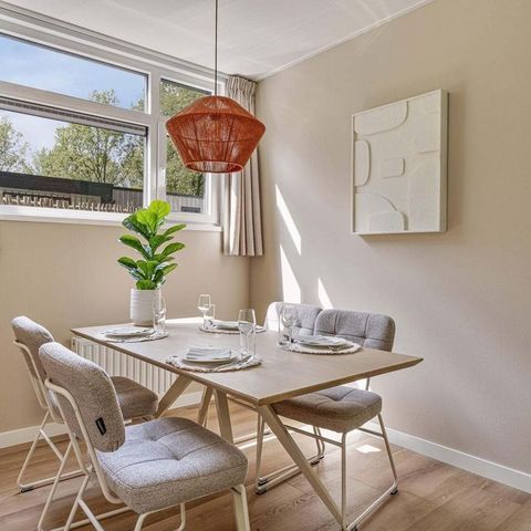 BUNGALOW 4 personnes - Vol en forêt