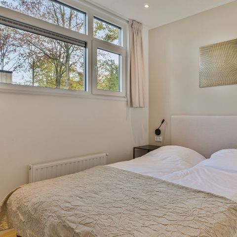 BUNGALOW 4 personnes - Vol en forêt