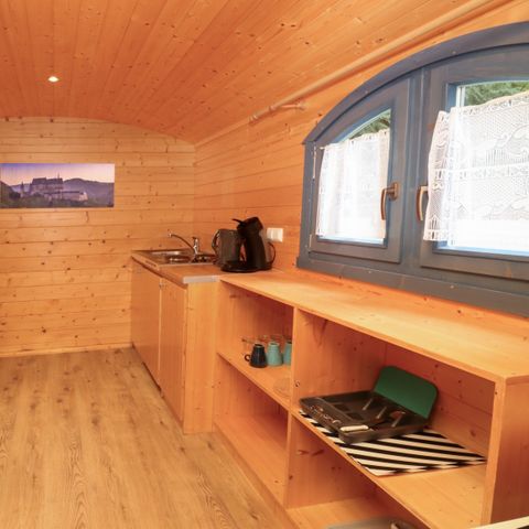 HÉBERGEMENT INSOLITE 4 personnes - Pipowagen