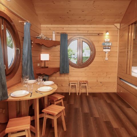 HÉBERGEMENT INSOLITE 5 personnes - Maison du capitaine (max. 3 adultes)