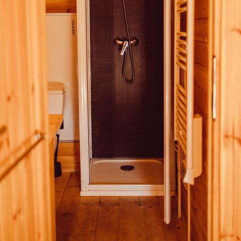 HÉBERGEMENT INSOLITE 3 personnes - Cabane en rondins XL Pod