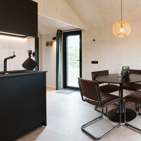 HÉBERGEMENT INSOLITE 4 personnes - Melle C13