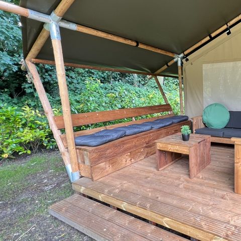 TENTE TOILE ET BOIS 5 personnes - y compris les toilettes