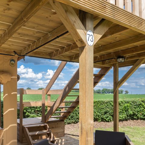 TENTE TOILE ET BOIS 2 personnes - y compris les installations sanitaires