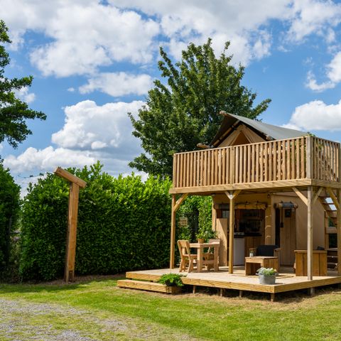 Tente en toile et en bois 2 personnes - y compris les installations sanitaires
