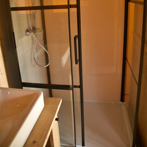 Tente en toile et en bois 2 personnes - y compris les installations sanitaires