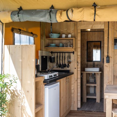 Tente en toile et en bois 2 personnes - y compris les installations sanitaires