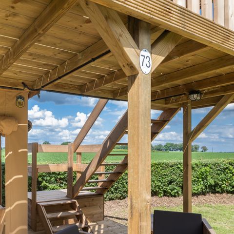 Tente en toile et en bois 2 personnes - y compris les installations sanitaires