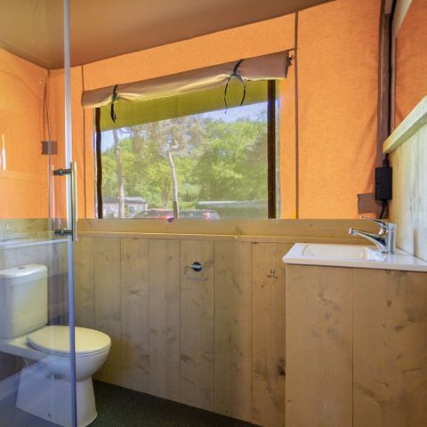 TENTE TOILE ET BOIS 7 personnes - y compris les installations sanitaires