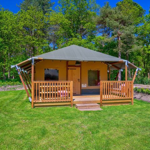 TENTE TOILE ET BOIS 6 personnes - y compris les installations sanitaires