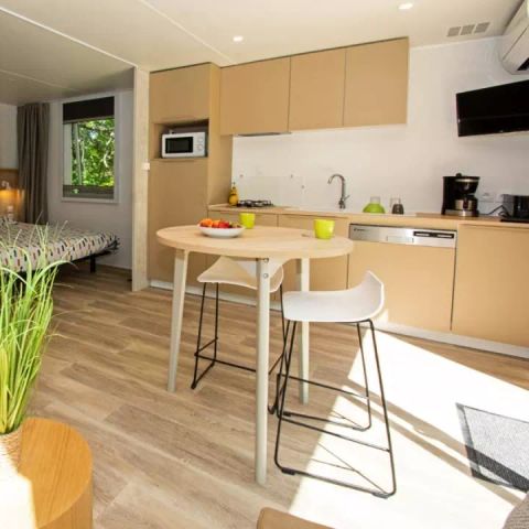 BUNGALOW 2 personnes - Cottage Evasion 2 Pièces Climatisé Spa Privatif