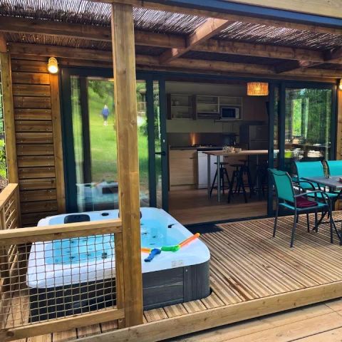 BUNGALOW 5 personnes - Cottage Pantaïa 3 Pièces 5 Personnes Climatisé + TV + Jacuzzi