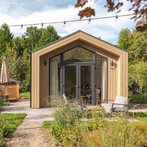 LODGE 4 personnes - Tiny avec jacuzzi | 2 + 2 personnes