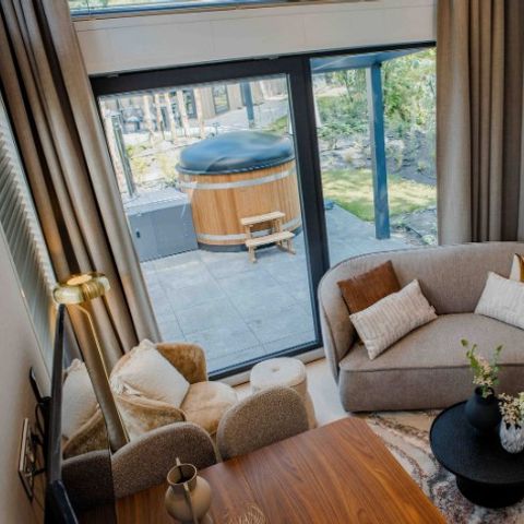 LODGE 4 personnes - Reeëndal Comfort avec bain à remous