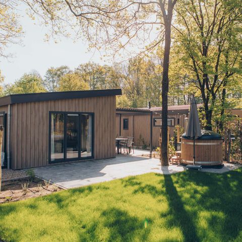 Lodge 5 personnes - Loevestein Deluxe avec jacuzzi