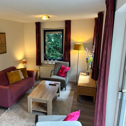 BUNGALOW 4 personnes - Esdorp