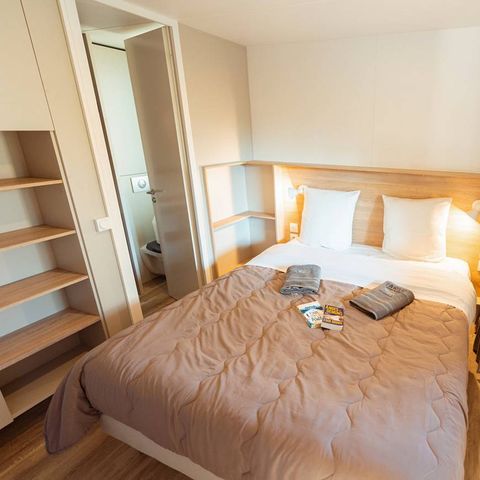 BUNGALOW 4 personnes - Exclusif - 2 chambres - 2 salles d'eau - Clim.