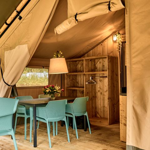 Tente en toile et en bois 4 personnes - y compris les installations sanitaires