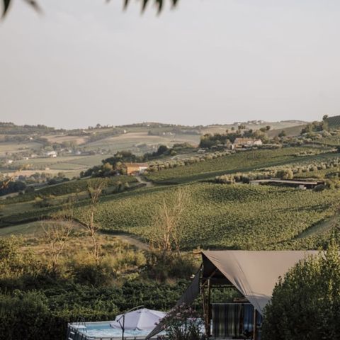 TENTE TOILE ET BOIS 4 personnes - Tente de glamping avec sanitaires