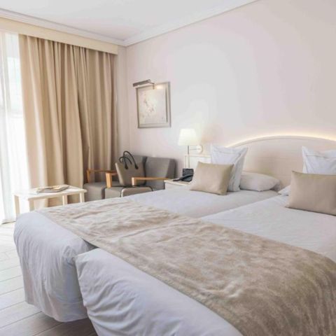 Chambre 2 personnes - Double - Balcon - Vue Canal