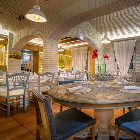 Pierre & Vacances Hotel Pirineos Figueres - Camping Gérone - Image N°4