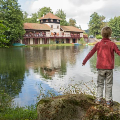 Europe Tents Domaine des Messires - Camping Vosges - Image N°4