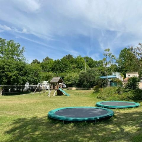 Europe Tents Camping Le Clou - Camping Dordogne - Image N°2