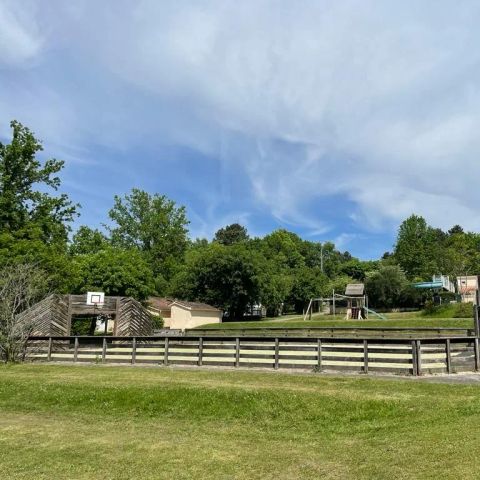 Europe Tents Camping Le Clou - Camping Dordogne - Image N°3