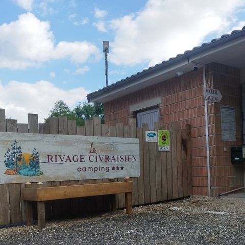Camping Le Rivage Civraisien - Camping Vienne - Image N°2