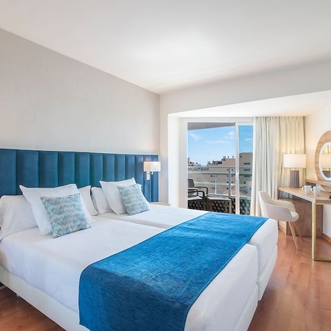Chambre 2 personnes - DOUBLE SUPÉRIEURE - VUE MER - BALCON
