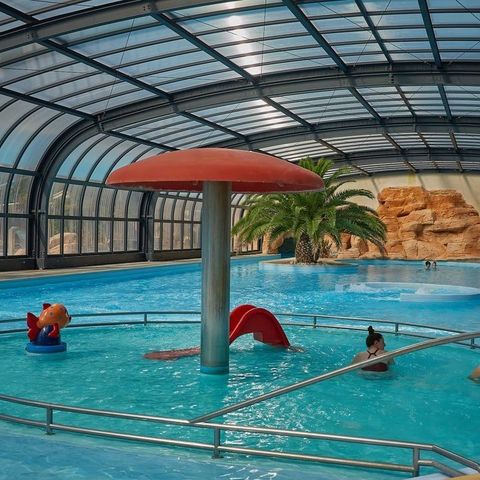  Tour Opérateur et particuliers sur camping La Pinède Les Mathes - accès piscine inclus - Camping Charente-Maritime - Image N°6