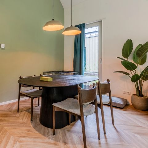 BUNGALOW 4 personnes - Niche pour chien 4LD