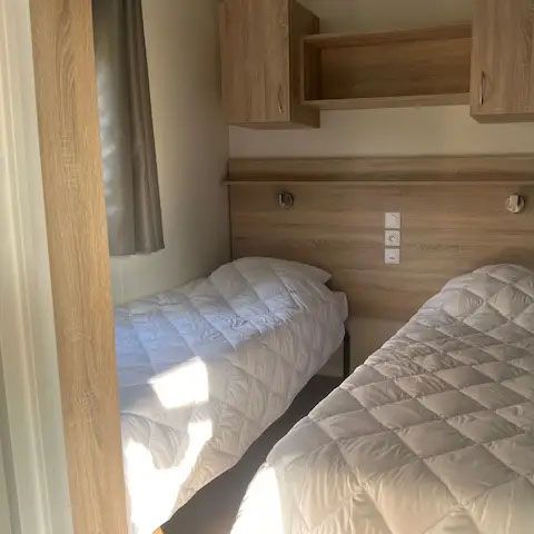 BUNGALOW 6 personnes - Lodge 4 pièces - Accueil lit bébé impossible