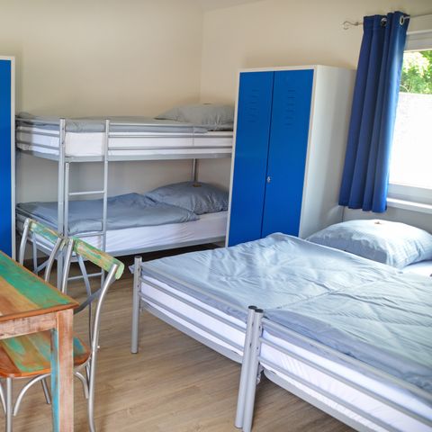 CHAMBRE 6 personnes - BaseCamp