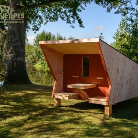 HÉBERGEMENT INSOLITE 2 personnes - Cabanne Sauterelle - Accueil lit bébé impossible- 1 pièce