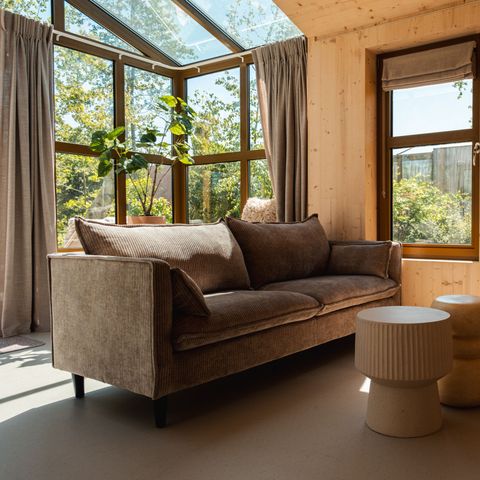 HÉBERGEMENT INSOLITE 4 personnes - Grande serre