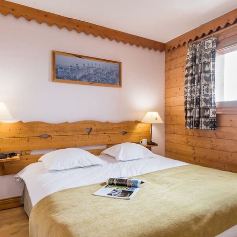 Appartement 5 personnes - 1 chambre - 1 coin - Nuit - Balcon
