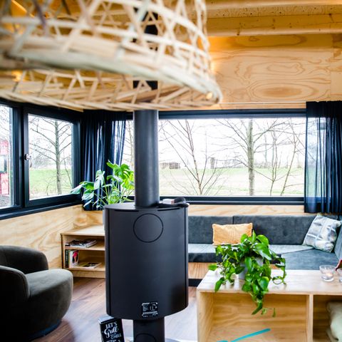 LODGE 4 personnes - Pavillon d'eau Ljurk