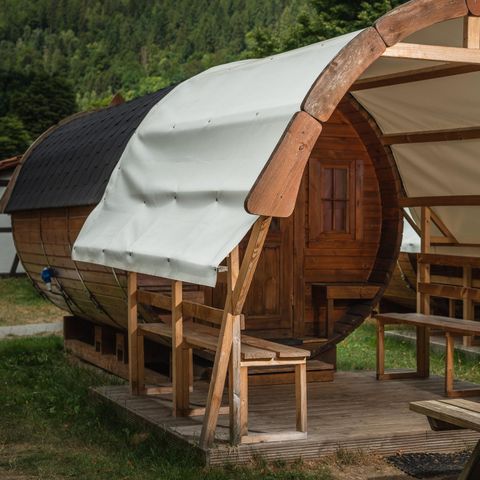Hébergement 4 personnes - Baril de camping Finkota