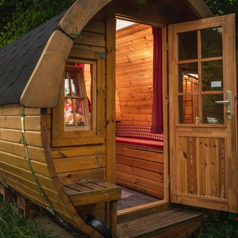 Hébergement 4 personnes - Baril de camping Finkota