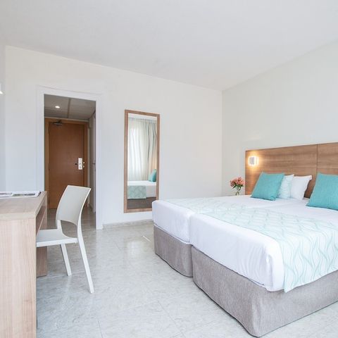 Chambre 2 personnes - DOUBLE - PETIT-DÉJEUNER INCLUS