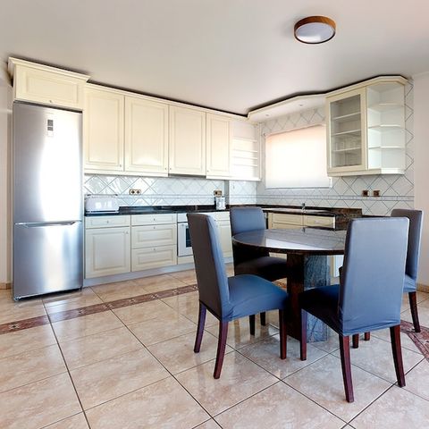 APPARTEMENT 5 personnes - Appartement 2 chambres - 4 adultes + 1 enfants ( - 12 ans) ou 5 adultes - Spacieux