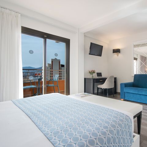 Chambre 2 personnes - Double - Supérieur - Balcon