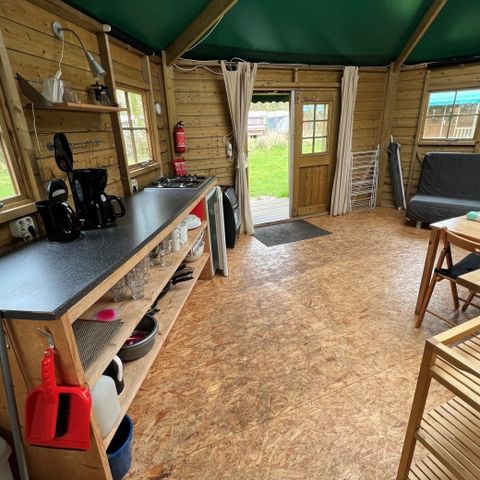Bungalow 6 personnes - Bungalow de camping standard (4 à 6 personnes)