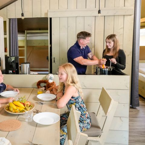 TENTE TOILE ET BOIS 6 personnes - Tongasoa Lodge