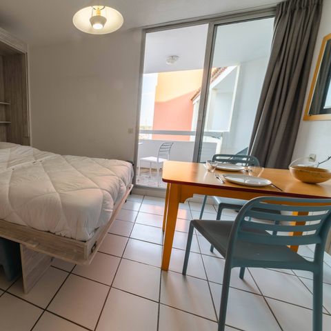 APPARTEMENT 4 personnes - "Vue Port" 1 pièce