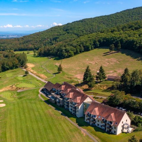 Résidence Goélia - Le Domaine Du Golf - Camping Haut-Rhin - Image N°2