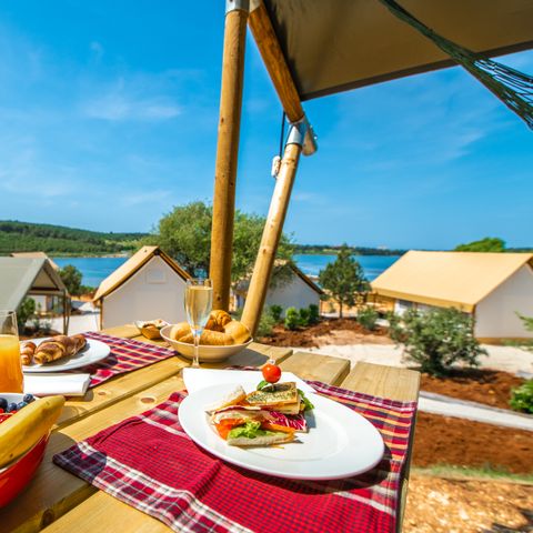 TENTE 6 personnes - Tente à deux chambres (2+4)