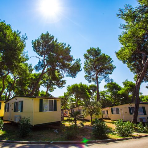 BUNGALOW 5 personnes - Mobil-home de deux chambres côté mer